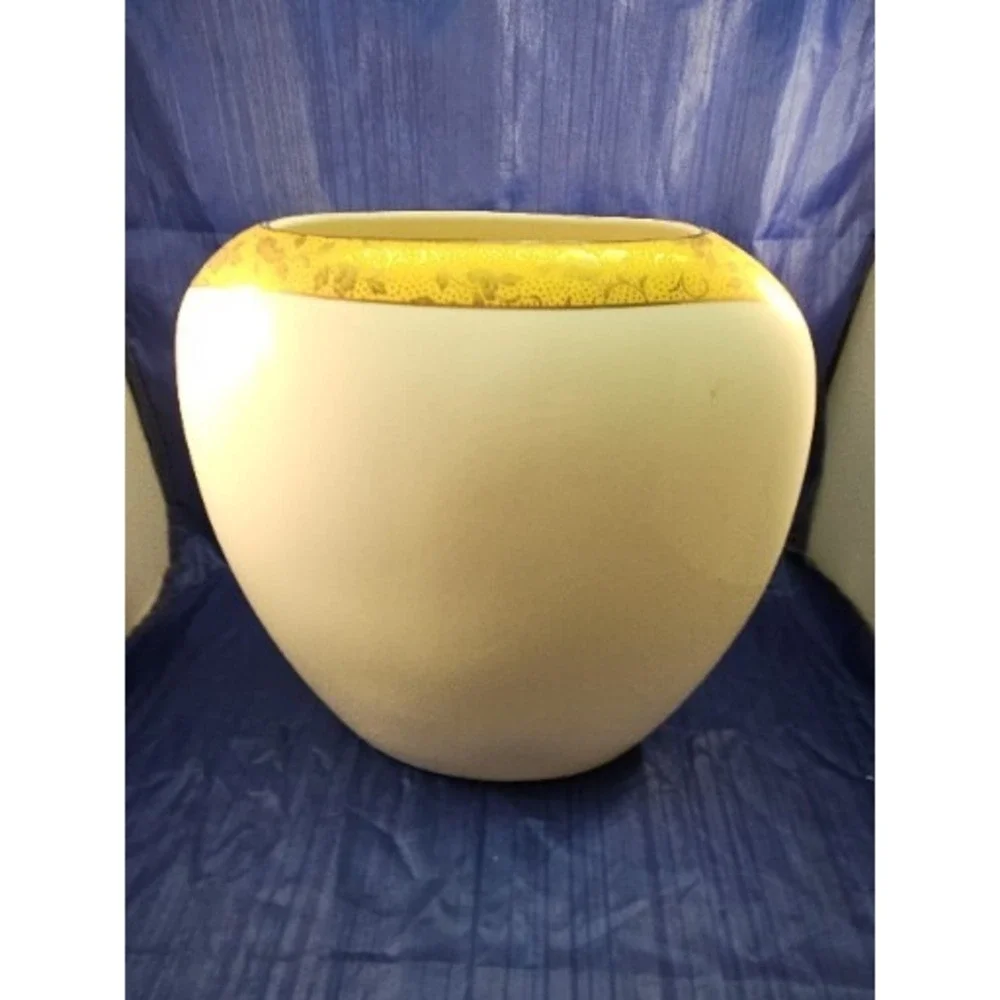 Vintage Satsuma Flat Oval Vase Peacock Floral Design Gold Trim Japanese Ceramic